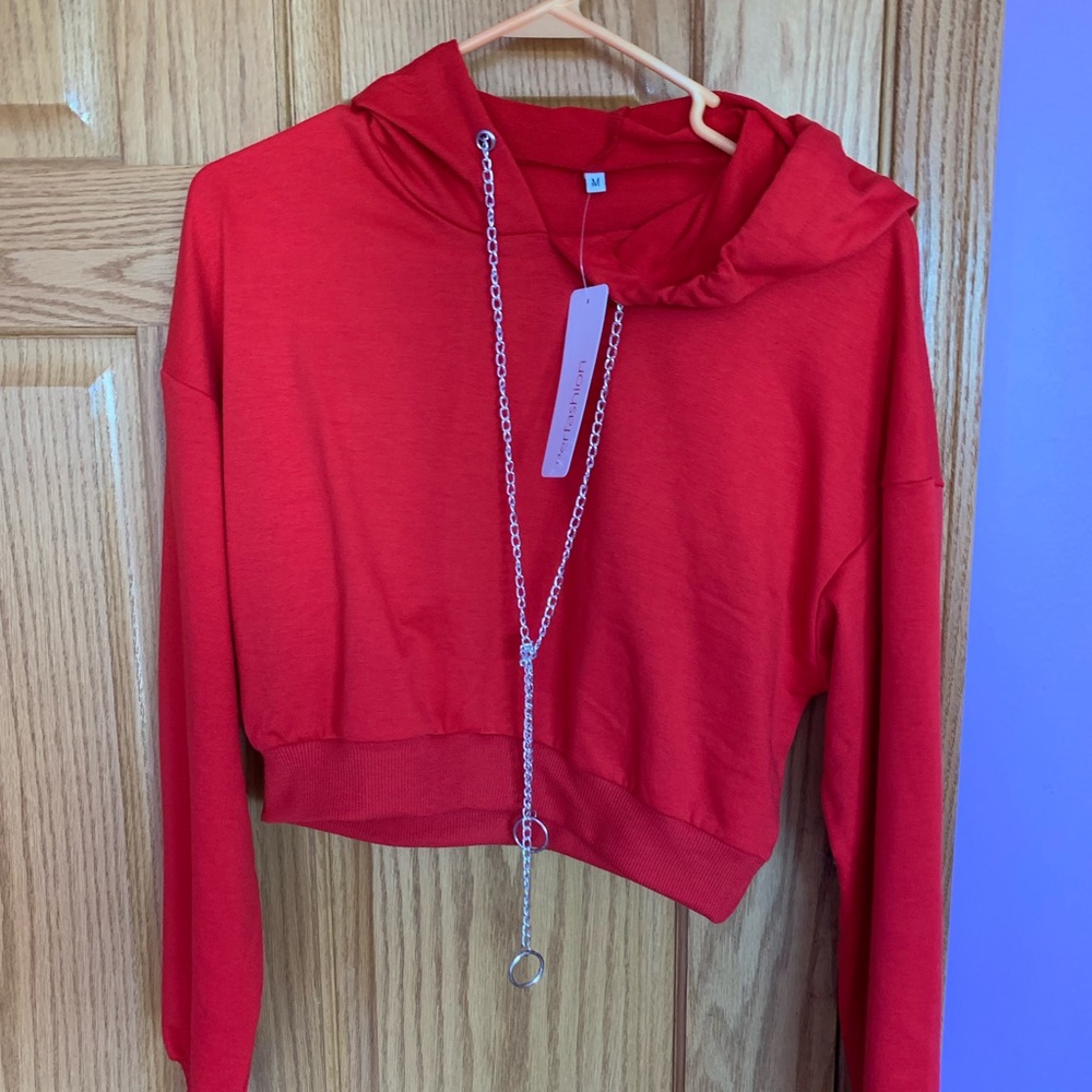 Red cropped hoodie with removable chain